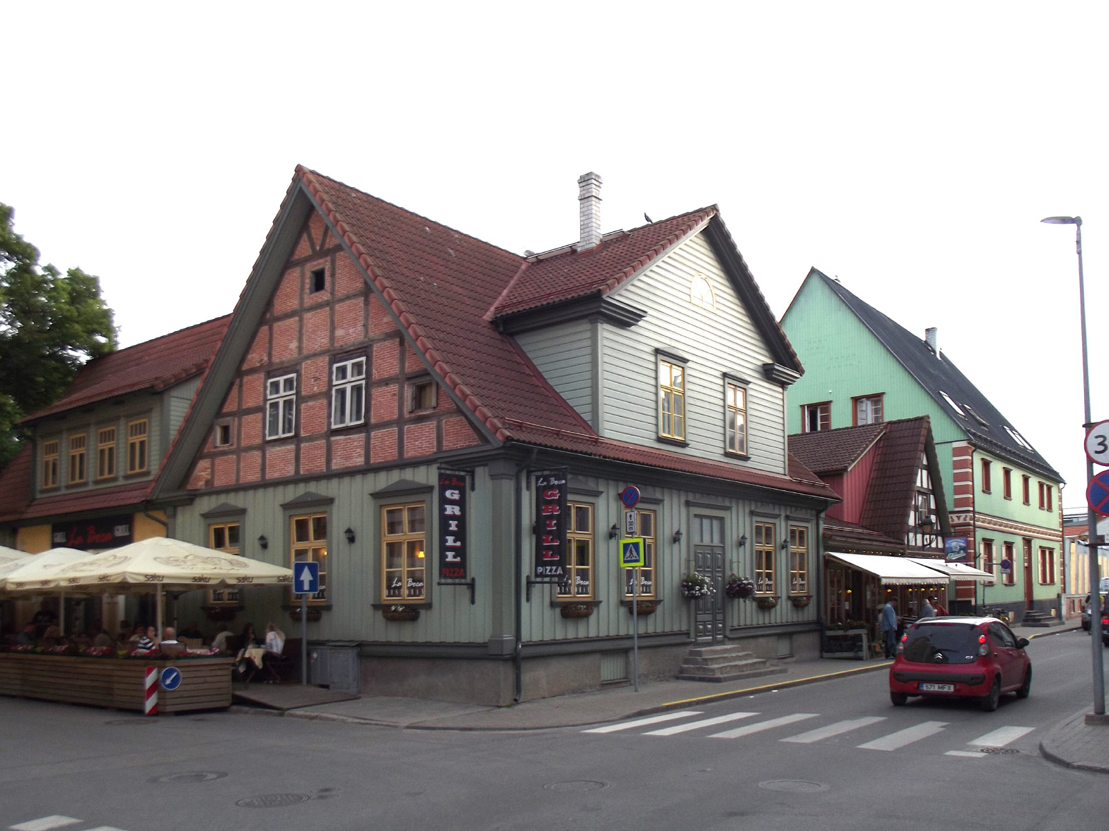 Pärnu (Пярну, Pernau)